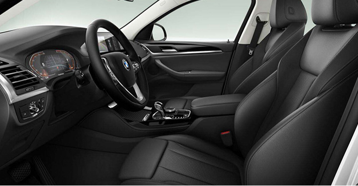 Imagen del interior del BMW X4 black color exterior Alphine White